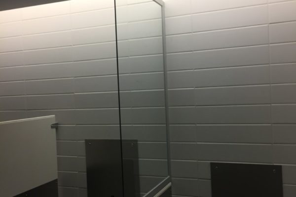 Washroom Divider 10